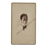 Cartes de Visite Portraits - USA, ladies - in costume (1), others (19), gentlemen - Union officer/