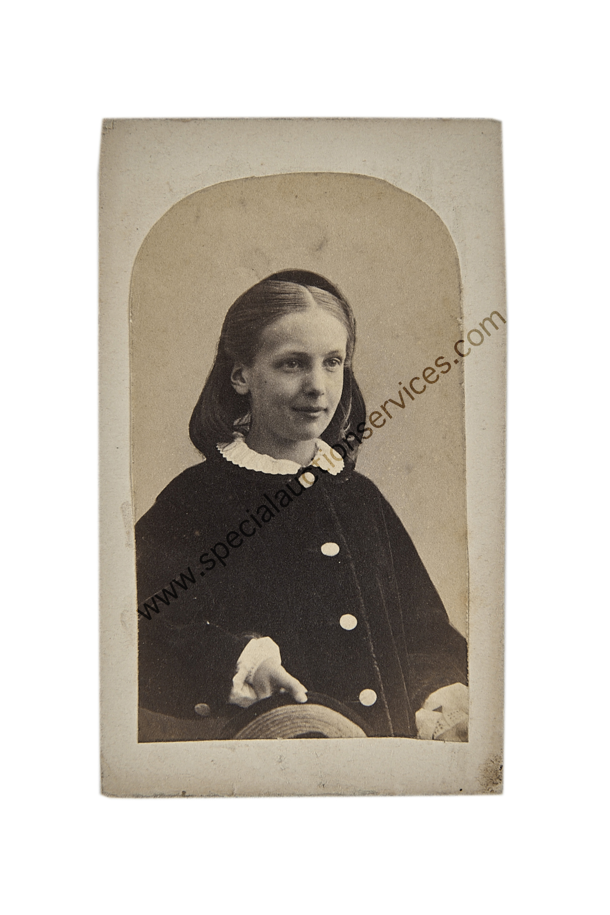 Cartes de Visite Portraits - Children, mainly UK photographers, mostly individuals, some siblings - Image 3 of 3