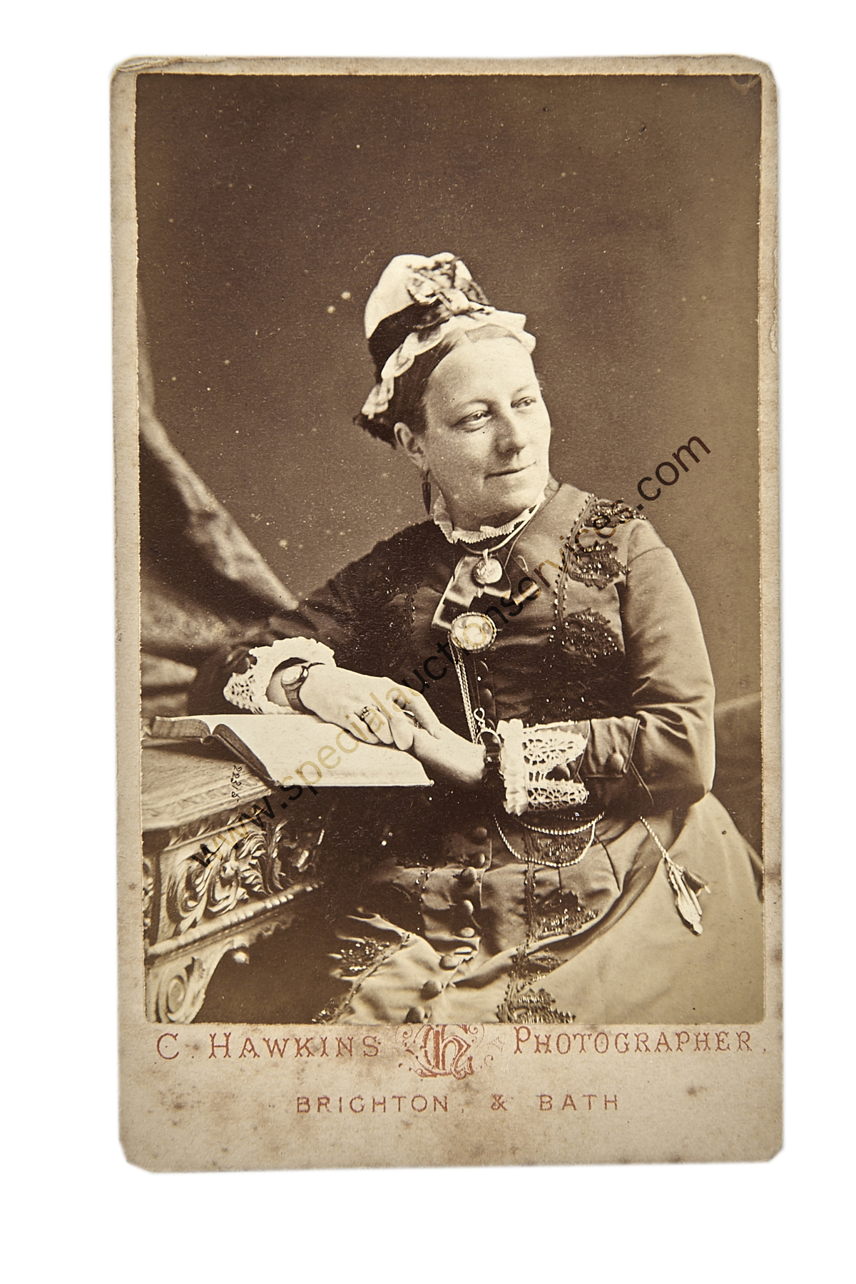 Cartes de Visite Portraits - Ladies, mainly UK photographers, albumen, 1870s, F-VG (100) - Image 2 of 3