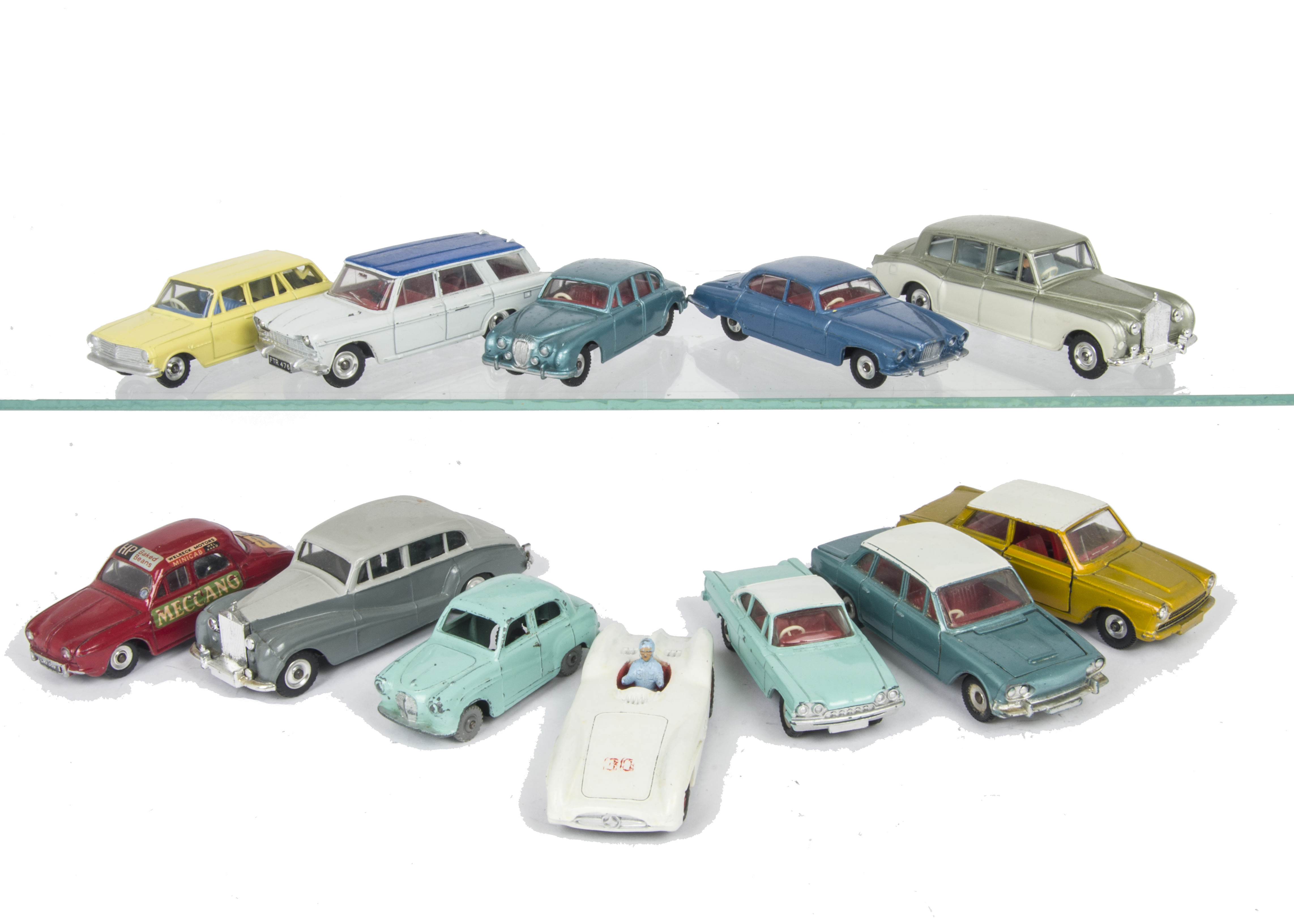 Loose Dinky Toy Cars, including 268 Renault Dauphine Mini Cab, 143 Ford Capri, 172 Fiat 2300, 150