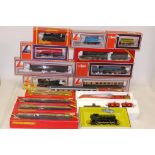 Boxed Hornby (Margate) and Lima OO Gauge Trains, mostly of GWR subjects, including 'Albert Hall',