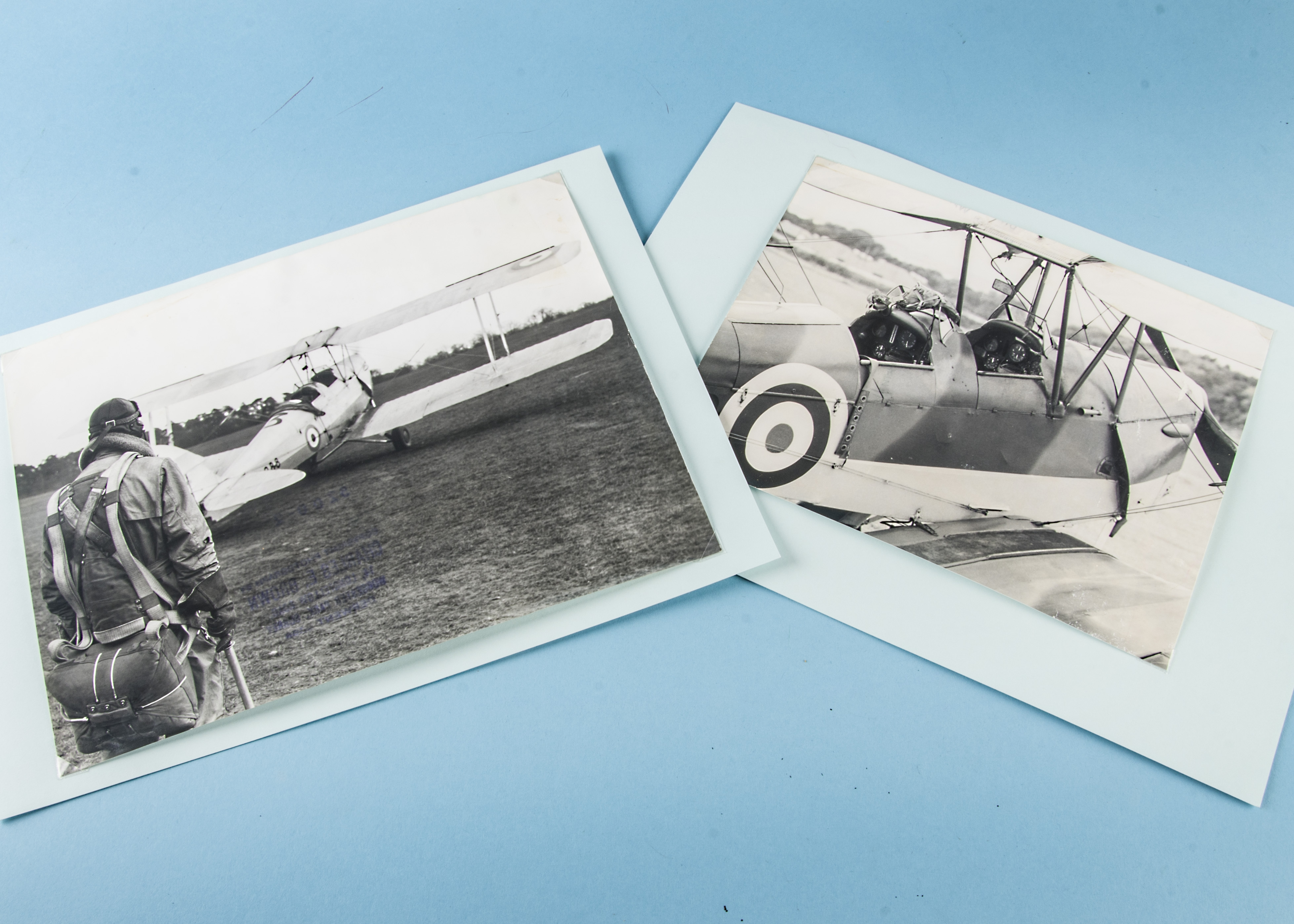 A well constructed flying model of a De Havilland DH82 Tiger Moth, G-ANOH, the fabric and wood - Bild 6 aus 6