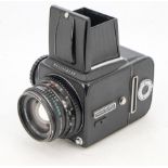 A Hassleblad 500C/M Camera, serial no. RV1262339, 1981, black, shutter working, body, G, with A12