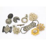 A collection of jewellery, including a gilt mourning brooch, a 9ct gold bar brooch, other