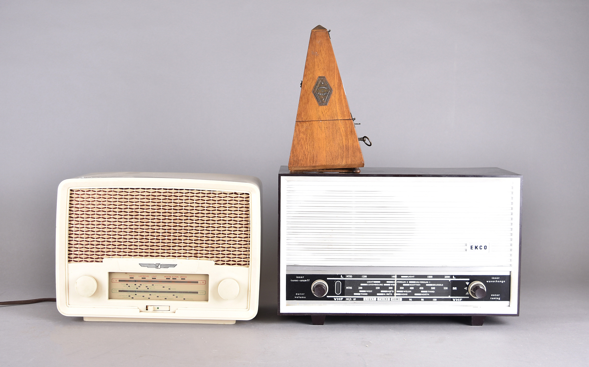 A 1960s cream valve radio by Radio Rentals, two wavebands LW and MW, recently tested and working.