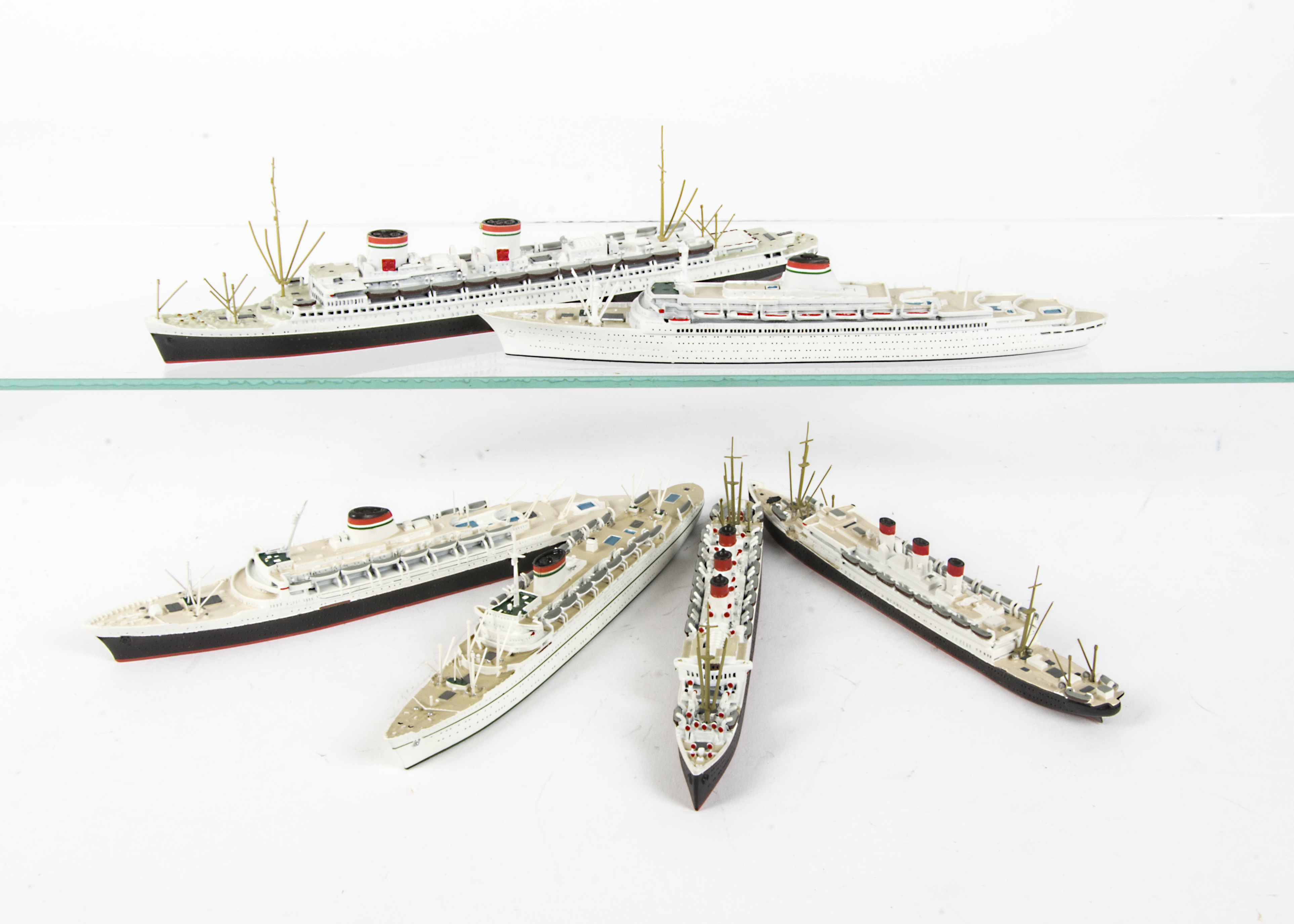 Mercator and other makers Ocean Liners and Merchant Navy 1:1200 scale and smaller metal waterline