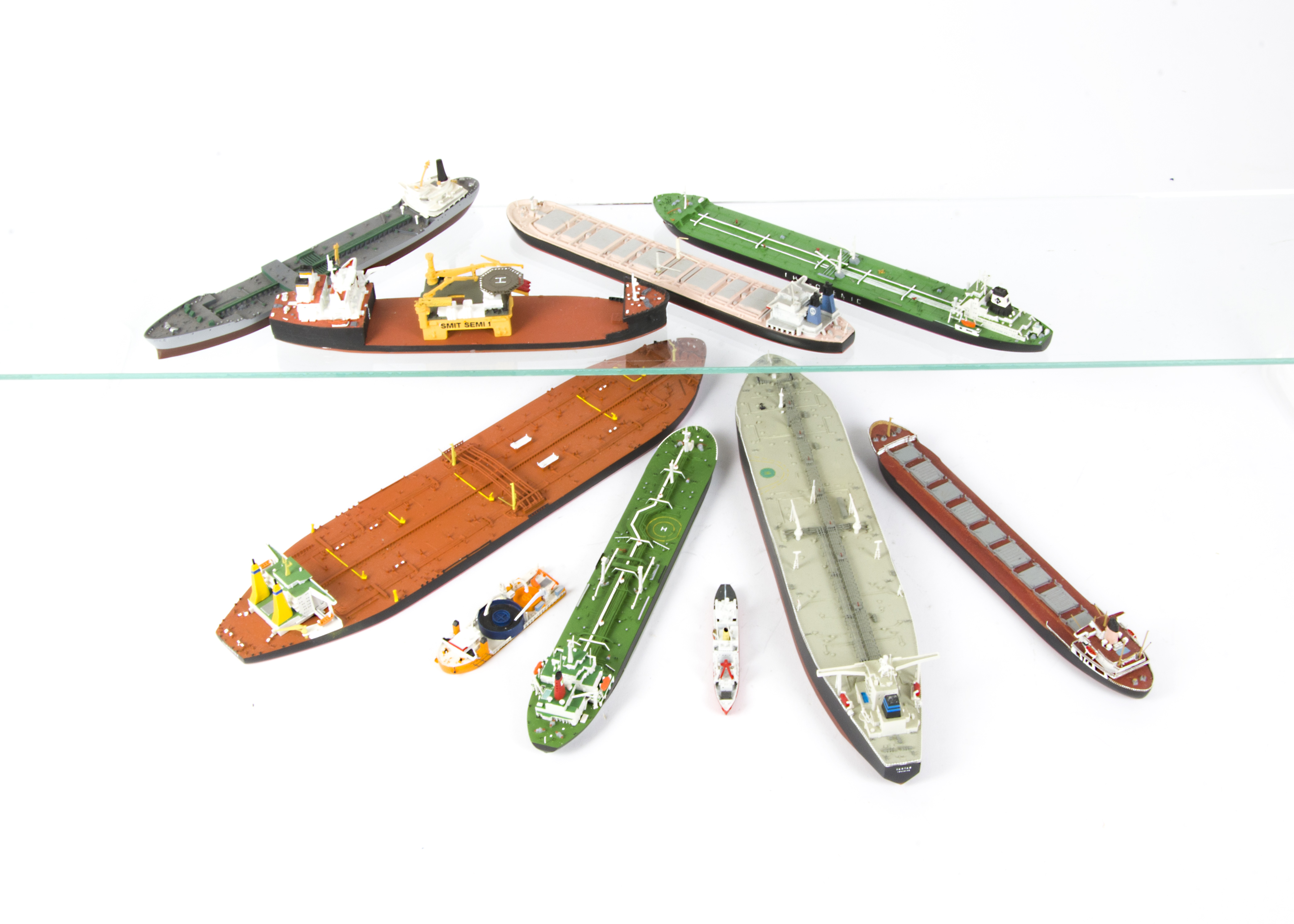 Various makers and scales metal and resin waterline models, large scale, SX 85 Nanny, 170 Freisland,