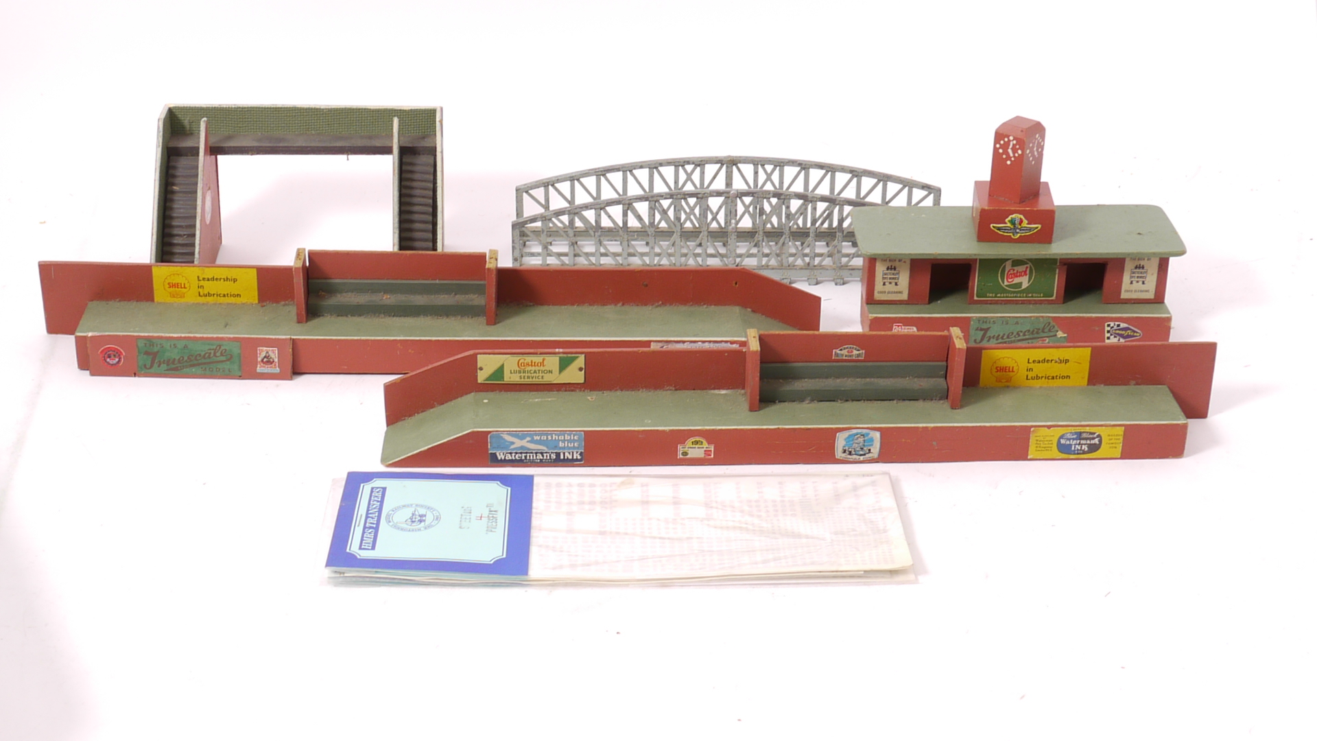Truescale and Master Models OO Gauge Railway Accessories, including a Truescale 4-part station (