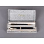 A Parker Maxima Duo Fold pen set, including fountain pen and pencil, cased