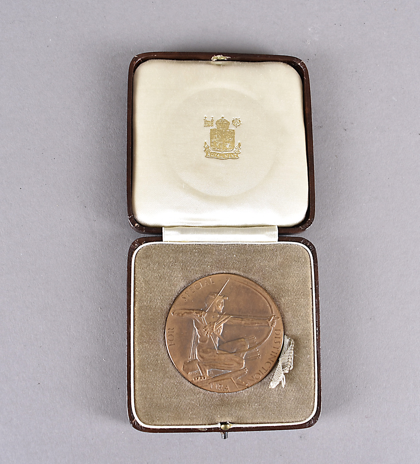 A Royal Mint bronze NRA medal for Special Distinction from the Kings Trophy Competition, medal