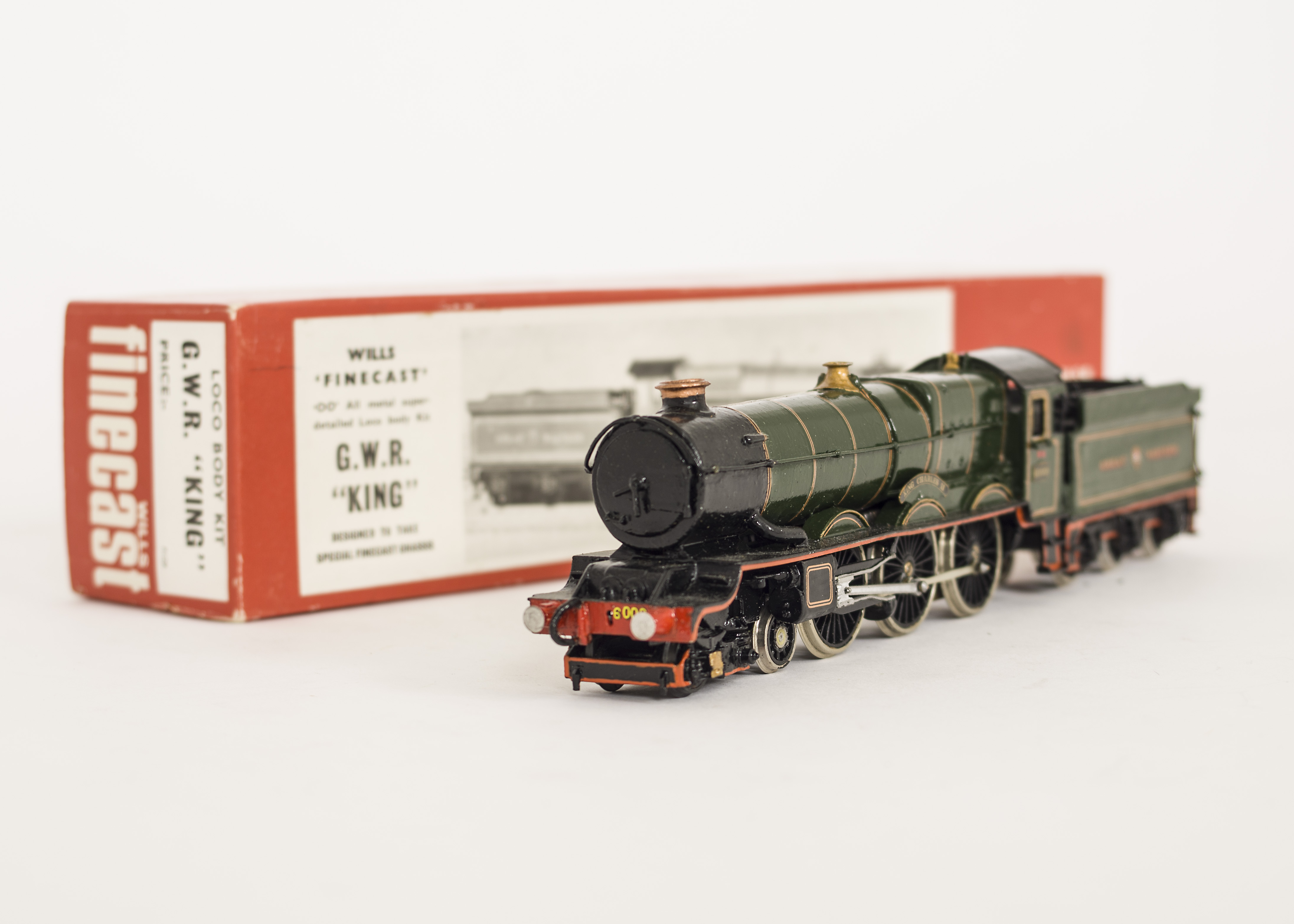 A South Eastern Finecast 00 Gauge Kitbuilt GWR 'King' Class Locomotive and Tender, GWR green 6009 '