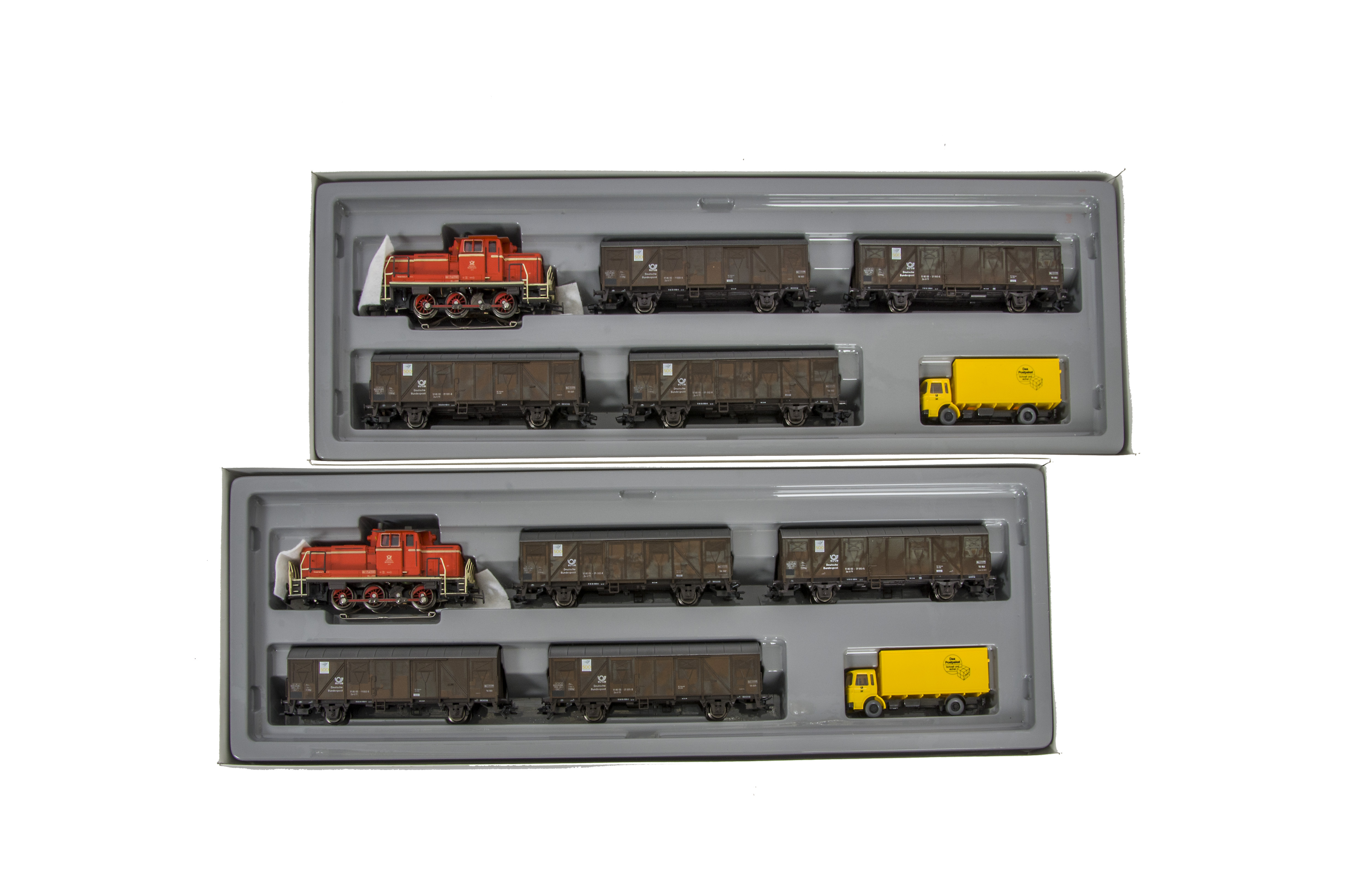 Märklin HO Gauge Freight Train Sets, a boxed duo of 2890, German Federal Postal Service freight