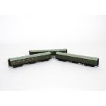 Roxey Kitbuilt 00 Gauge Maunsell Southern Railway gloss green Coaches, Brake/Third (2) and all