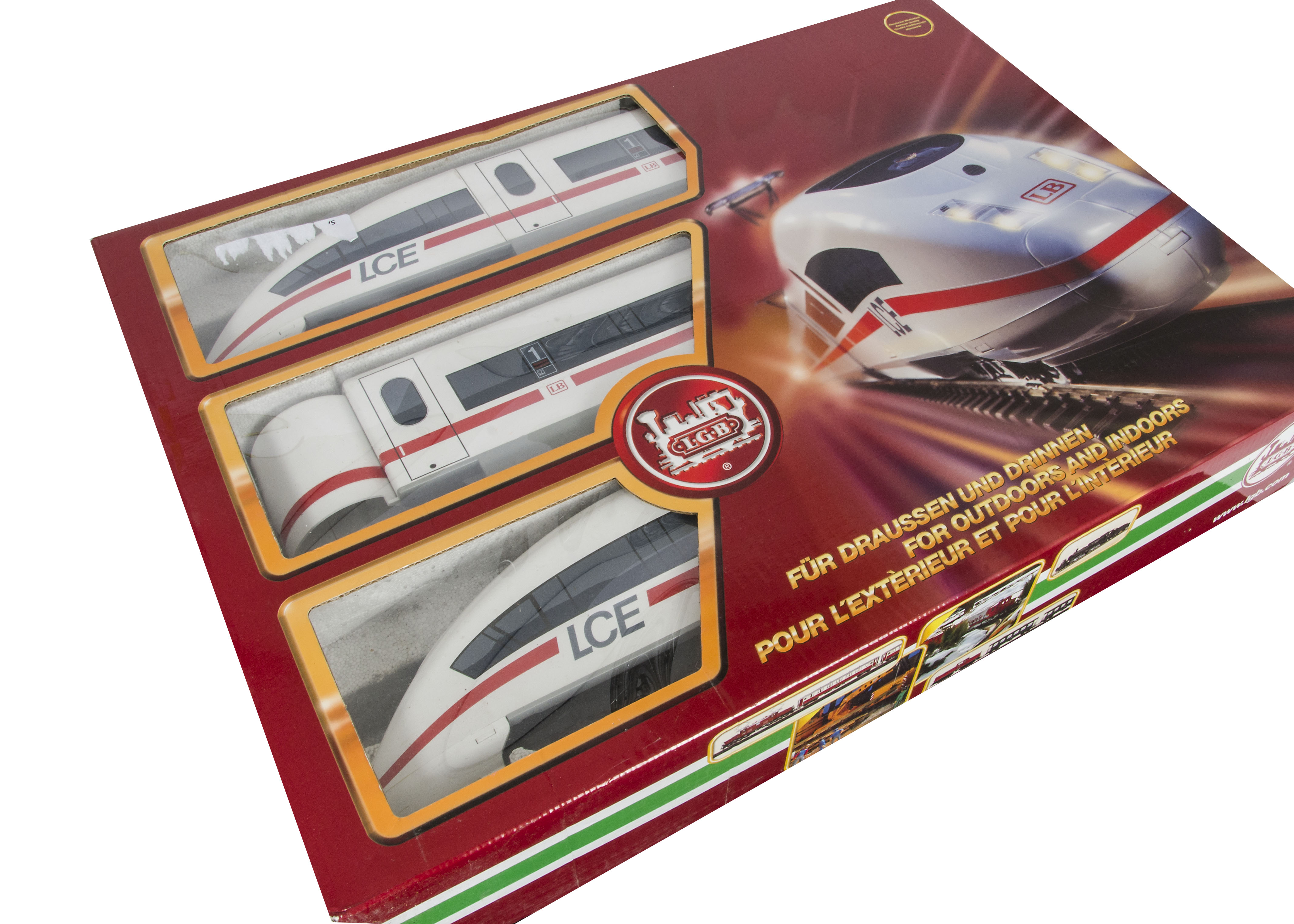 A LGB G Scale 3-car 'LCE' Streamlined Train Pack, in the German style, ref 70610, overall G,