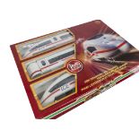 A LGB G Scale 3-car 'LCE' Streamlined Train Pack, in the German style, ref 70610, overall G,