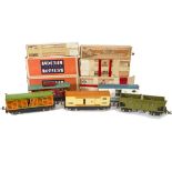 Vintage Lionel O Gauge 3-rail 260E Locomotive Tender and Freight Stock, including no 812 gondola