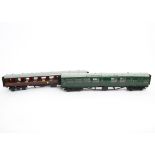 Made-up Finescale O Gauge Bulleid Brake 3rd and BR Mk 1 Coaches from CRT and 'Easy-build' Kits