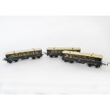 Three Hornby O Gauge 'Riviera Blue' Coaches, comprising two dining cars no 2862D and one sleeping