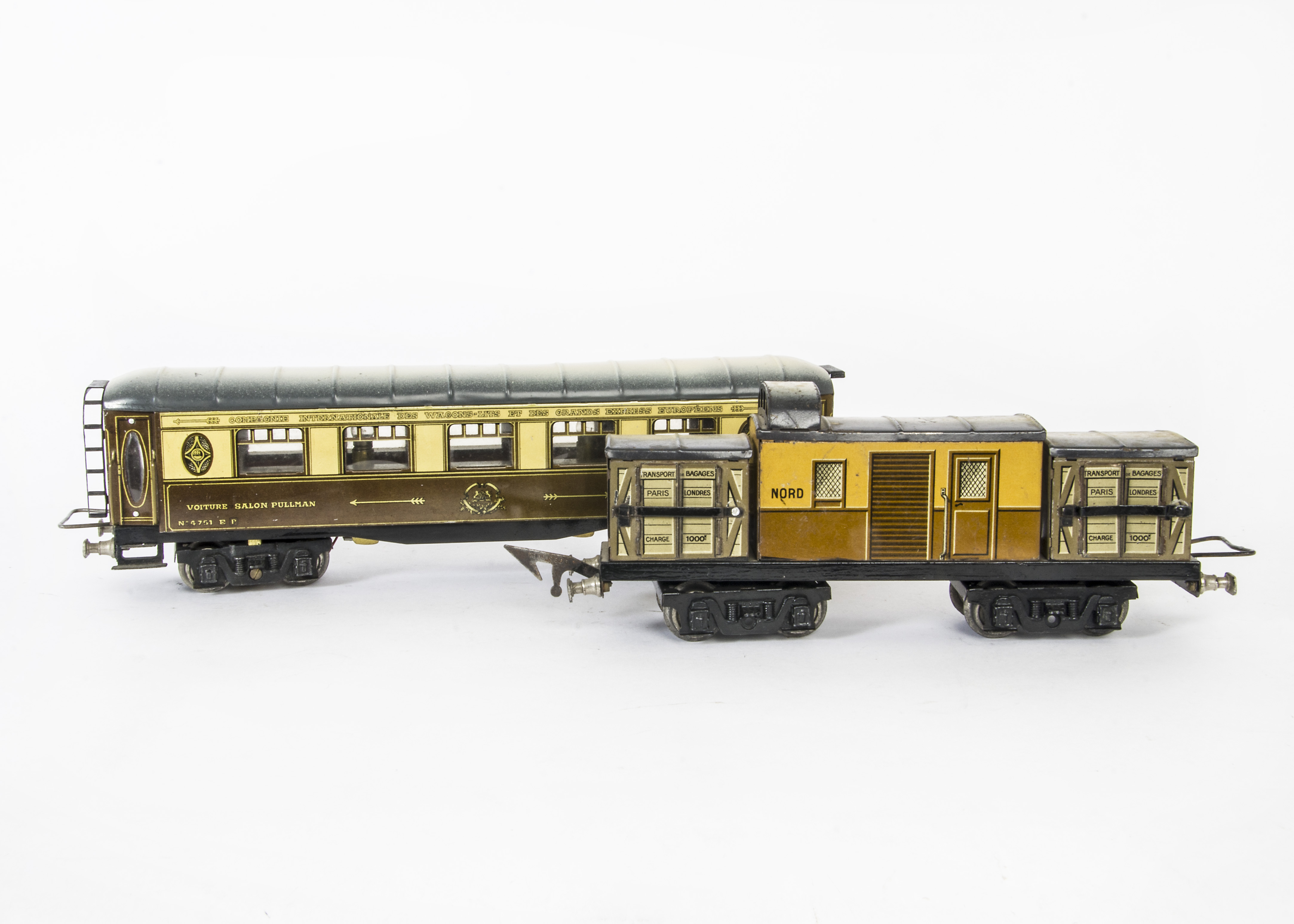 JEP O Gauge 3-rail 'Flêche D'Or' Wagons-Lits Coach and Fourgon, the coach in CIWL brown/cream livery