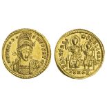 Theodosius II (402-450), AV Solidus, 4.43g, Constantinople, officina z, helmeted and cuirassed...