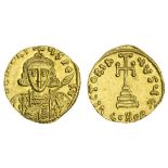 Tiberius III (698-705), AV Solidus, 4.27g, Constantinople, officina e, diademed, crowned and cu...