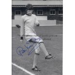 PETER KNOWLES B/W 12” x 8” photo, showing Wolves centre-forward Peter Knowles demonstrating his