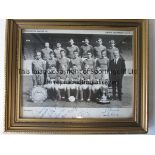 MAN UNITED Photo Manchester United League winning team 1964/65 signed by 8 , Charlton, Law,