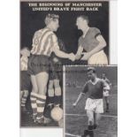 ALBERT QUIXALL Two signed pictures of Albert Quixall, one in Manchester United strip and one in