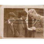 PRESS PHOTOS A collection of 6 Press photos of Gordon Banks, Bobby Charlton and Billy Wright. Gordon