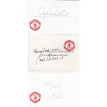 MAN UNITED SIGNATURES A collection of 38 Manchester United signatures of Manchester United players