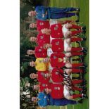GEOFF HURST Col 12 x 8 photo, showing an iconic image showing the 1966 World Cup Winners -