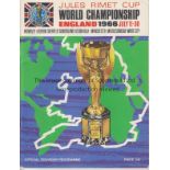 1966 WORLD CUP / ENGLAND AUTOGRAPHS Official Tournament programme signed on the 2 "Notes" pages by