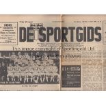 FC KOLN - LIVERPOOL Rare issue of De Sportgids, Dutch four page newspaper programme for the play-off