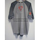 RAY PARLOUR / ARSENAL TRAINING SHIRT 2002 FA CUP FINAL Grey short sleeve training shirt with F.A.