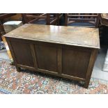 An oak chest, approx 108cm x 51cm x 61cm.