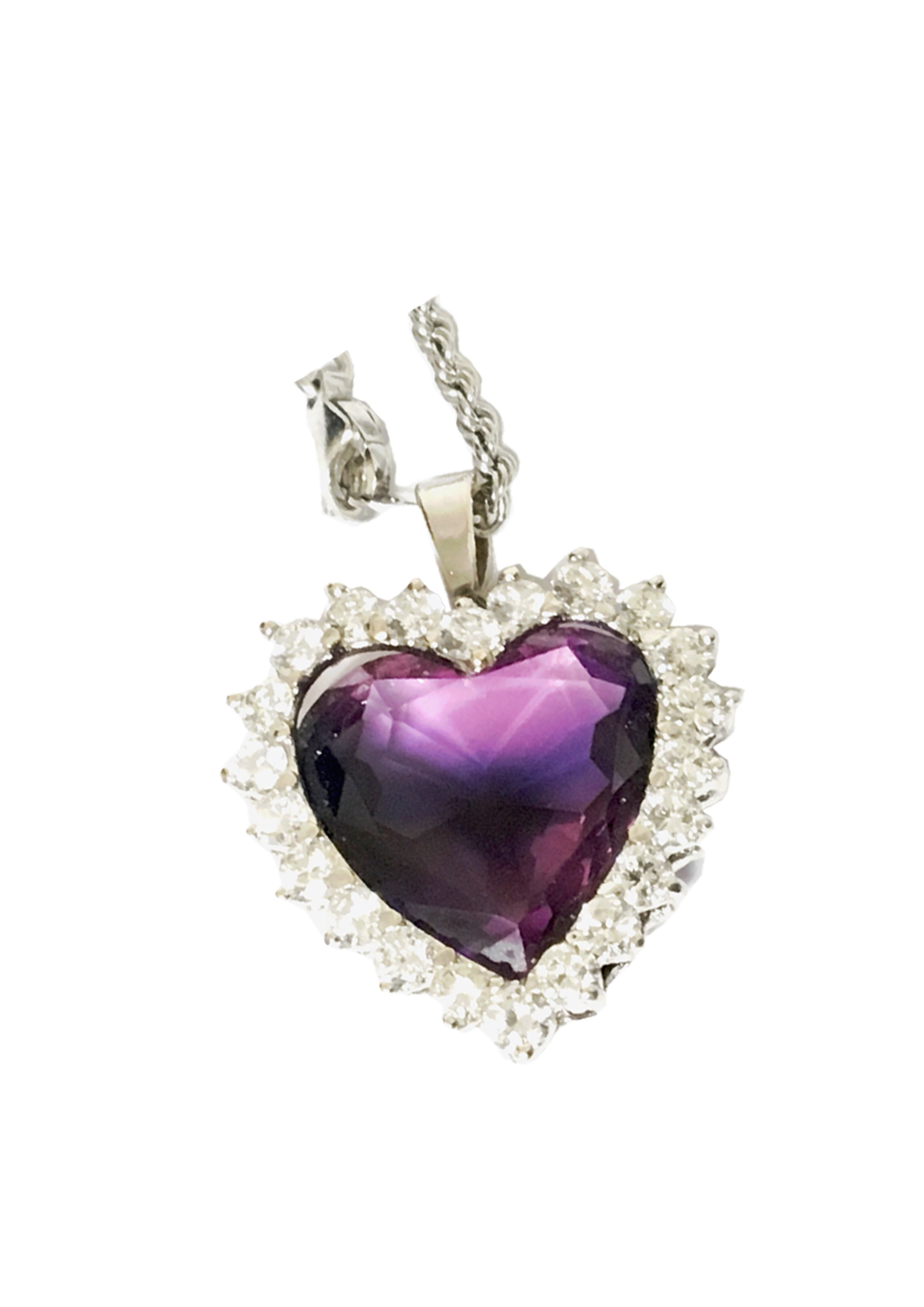 A Quality diamond set heart shaped pendent with an - Image 5 of 5