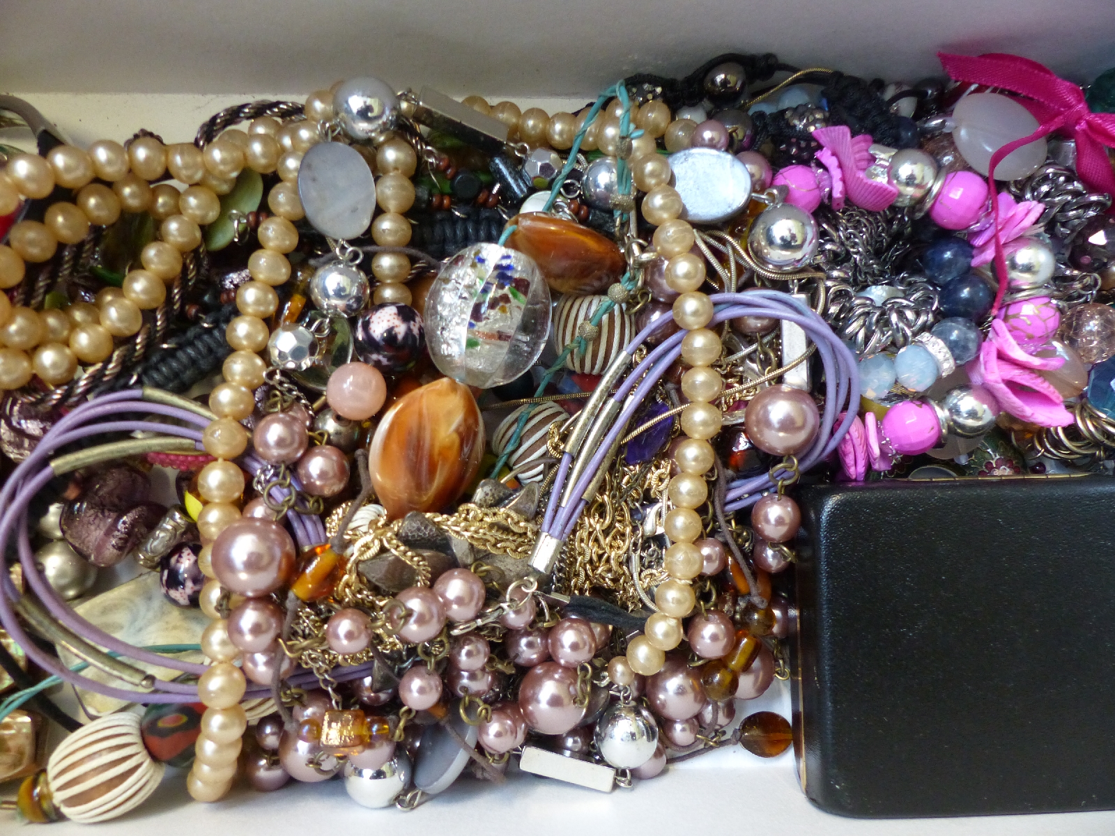 A large collection of costume jewellery including silver plated - Image 5 of 16