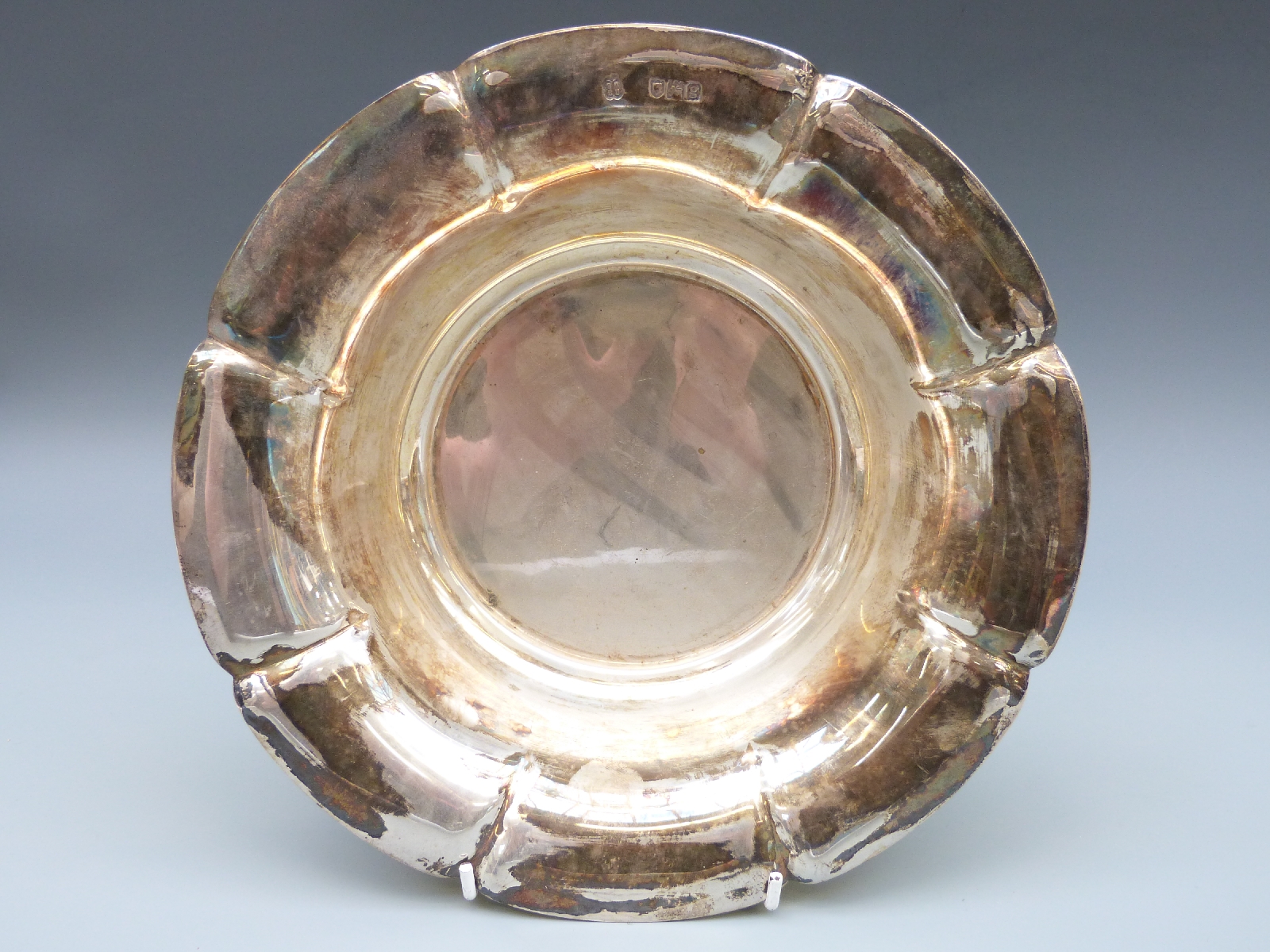 An Edward VII hallmarked silver lobed bowl, London 1902 maker R & W Sorley, diameter 23cm,