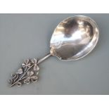 A Victorian hallmarked silver caddy spoon with clover leaf handle, Birmingham 1894 maker M. Ld.
