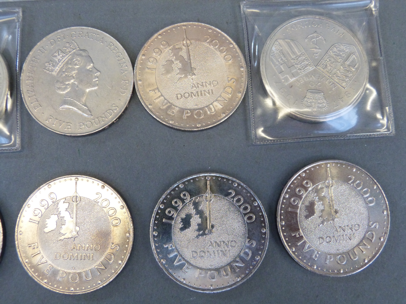 Ten various £5 commemorative crowns, mostly sealed and uncirculated, includes millennium examples. - Image 7 of 7