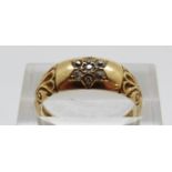 A Victorian 18ct gold ring set with diamonds in a star design, Birmingham 1898, size O, 4.