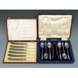 A cased set of hallmarked silver teaspoons and tongs,