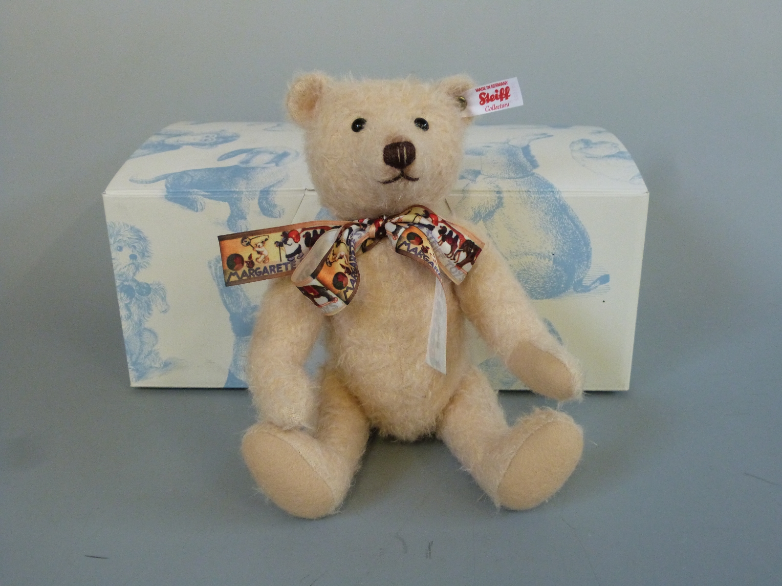 Steiff Teddy Bear Fritzle with beige mohair, decorated ribbon bow and jointed limbs, - Image 2 of 2