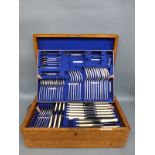 Walker & Hall twelve place setting canteen of cutlery in original fitted wooden case