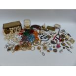 A collection of jewellery including darts brooch, enamel brooch, silver pendant, silver bracelet,