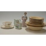 A collection of ceramics to include Royal Doulton dessert dishes, Susie Cooper 'Parrot Tulip' E2396,