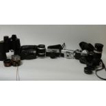 Quantity of cameras including an Asahi Pentax SLR Hanimex, Prinz 1:2.8 135mm and 1:4.