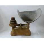 Avery shop or ironmonger's scales and weights