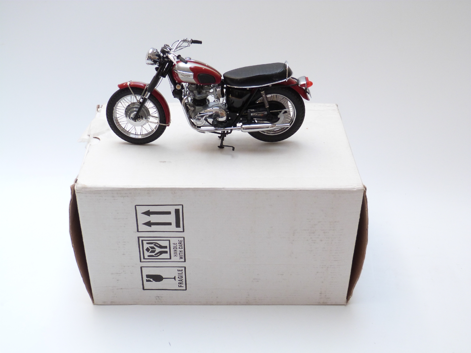 Franklin Mint diecast model 1969 Triumph Bonneville,