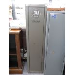 Infac gun safe / cabinet H140 x W35 x D25cm